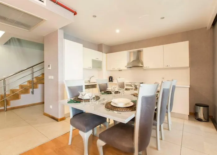 Appartement Cts Elysium Duplex Apt. 85 Istanboel